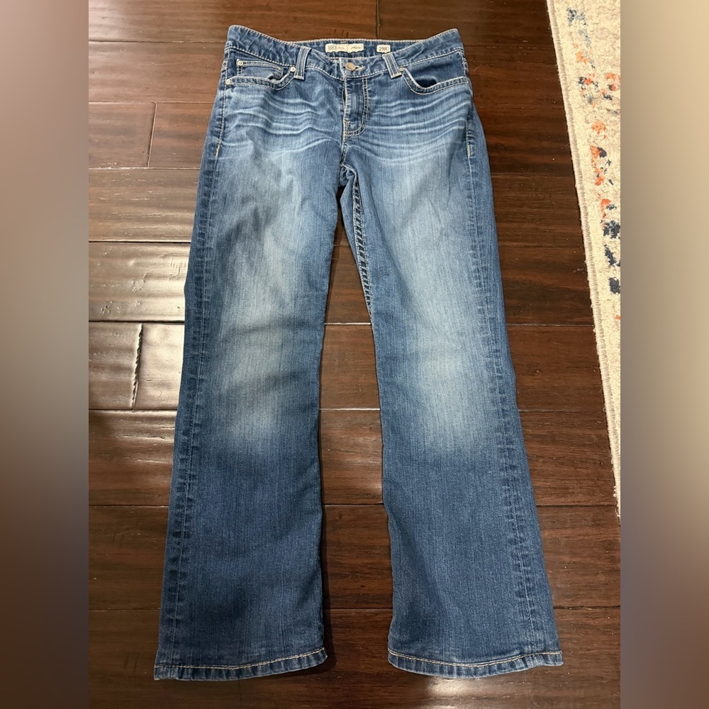 BKE Women's Dakota Jeans in Classic Blue 29x31.5”